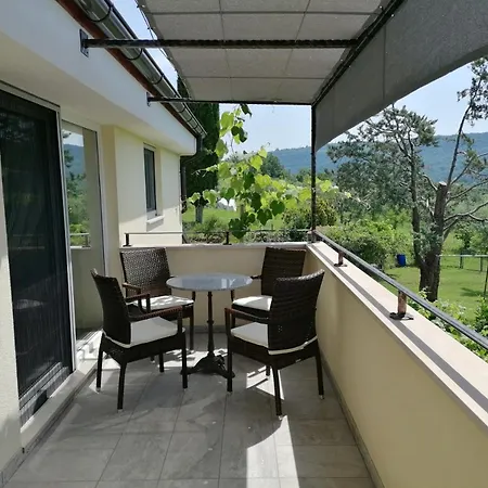 Apartma Pergola Apartment *