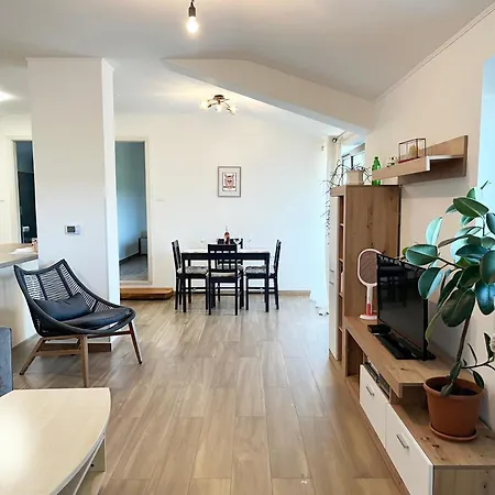 Apartma Pergola * Secovlje