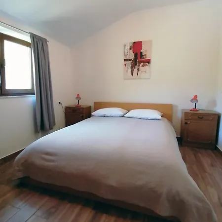 Apartma Pergola Secovlje